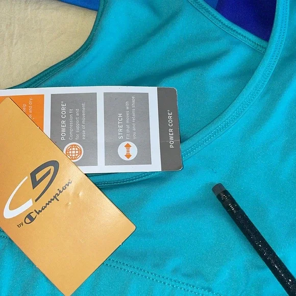 3 sports bras - Picture 10 of 10